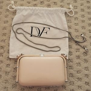 DVF Beige patent leather clutch